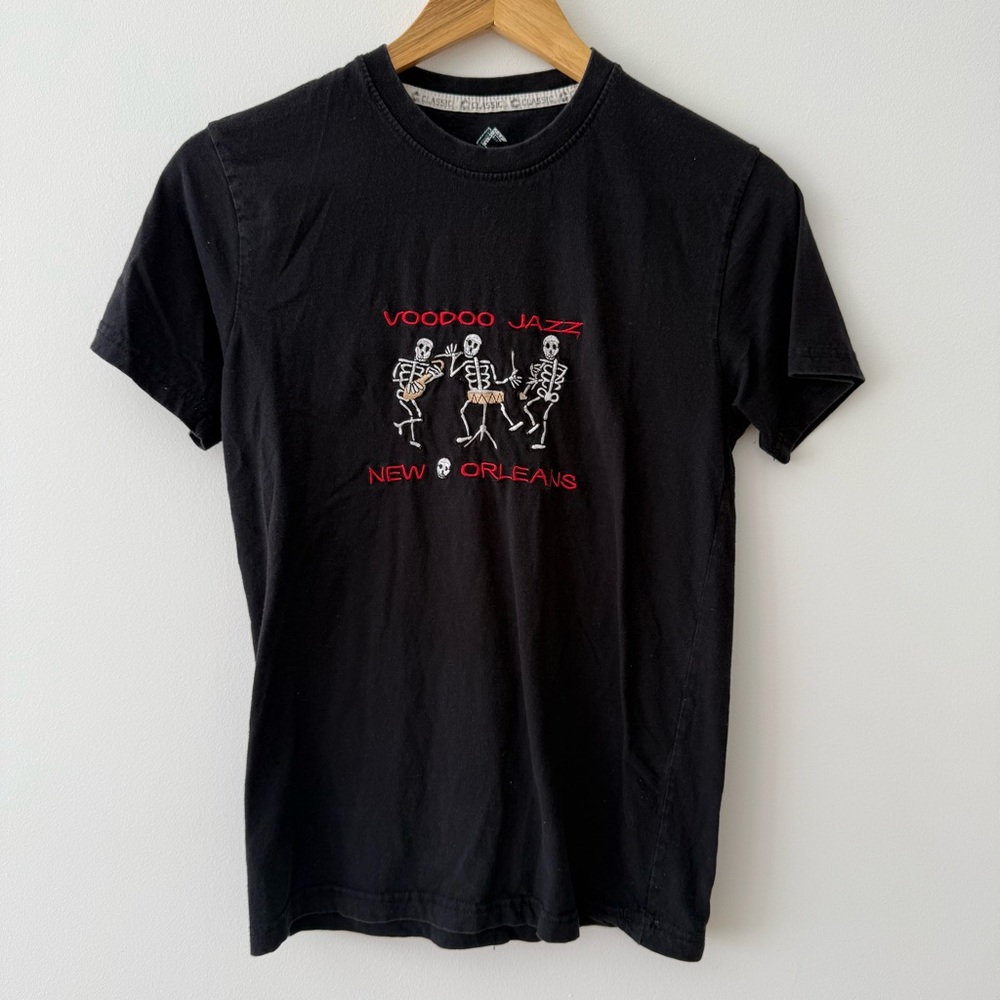 Brandy Melville New Orleans Voodoo Jazz Skeleton Embroidered T-Shirt